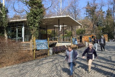 Přednáškový sál v pražské ZOO