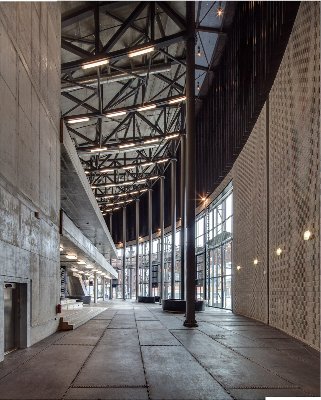 Konverze plynojemu v Národní kulturní památce v Dolní oblasti Vítkovice na multifunkční aulu GONG