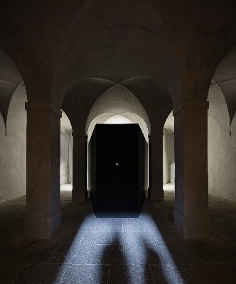 Tvář / Příběh ztracení a touha znovunalézání